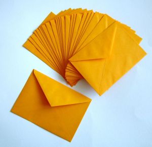 Žluté obálky ... 25 ks